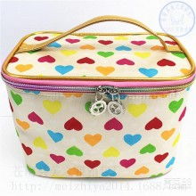 金華市婺城區花樣箱包加工廠 專業定制箱包、購物袋與背包